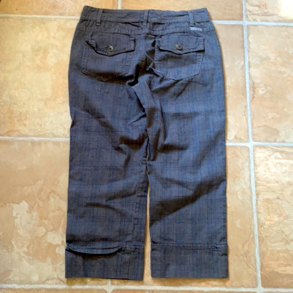 Bandolinoblu cuffed Capri Gray plaid size 10